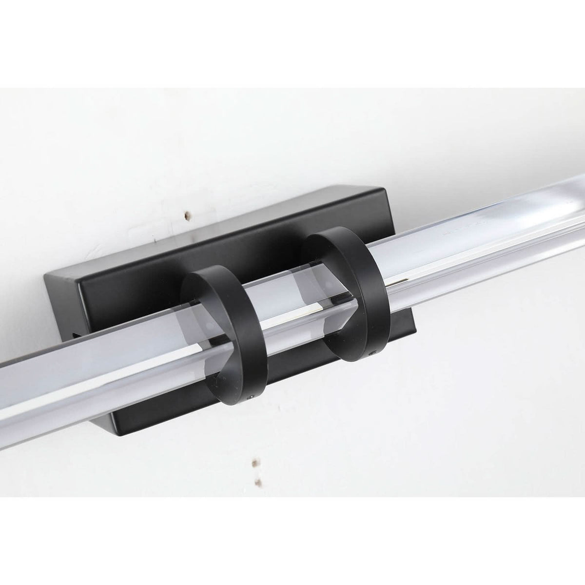 Applique murale LED Parma en verre, noir, hauteur 6 cm, IP44