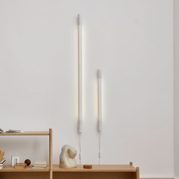 Applique murale Radent Stecker en acier, blanc, hauteur 70 cm