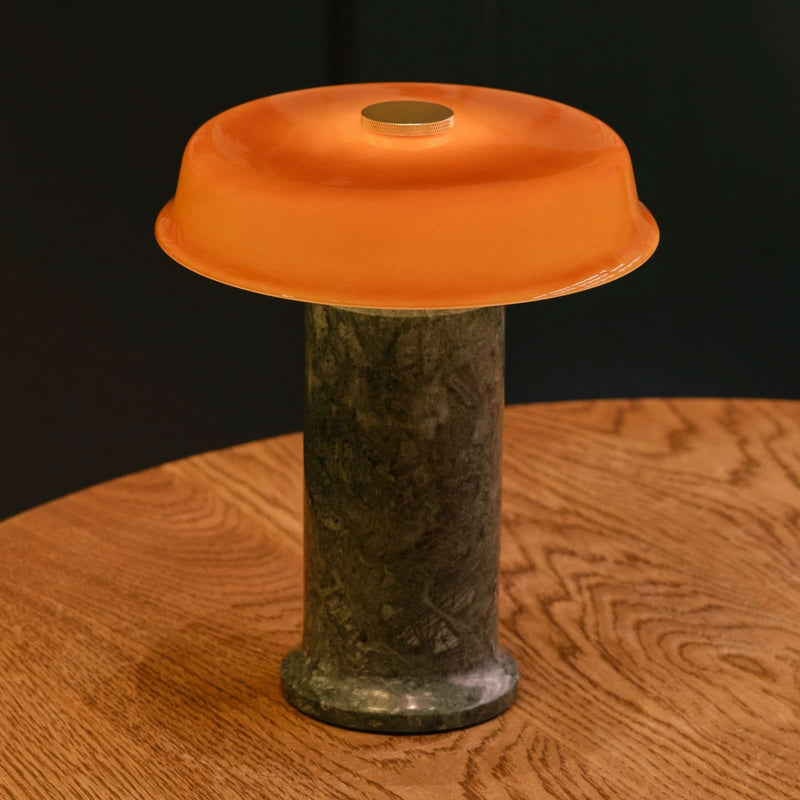Lampe à poser d'extérieur LED Trip No. 2 en verre, vert foncé marbré et ambre brillant, Ø 18 cm, IP44