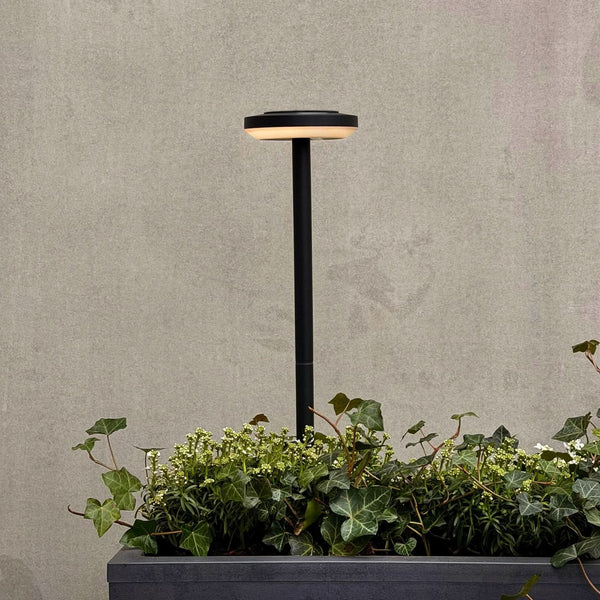 Lampe solaire d'extérieur LED Otera 50 en aluminium, noir, Ø 12 cm, IP44