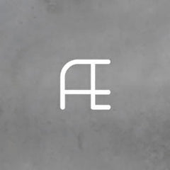 Applique murale LED Alphabet en aluminium, blanc, hauteur 95 cm, 3000 K, 42 W