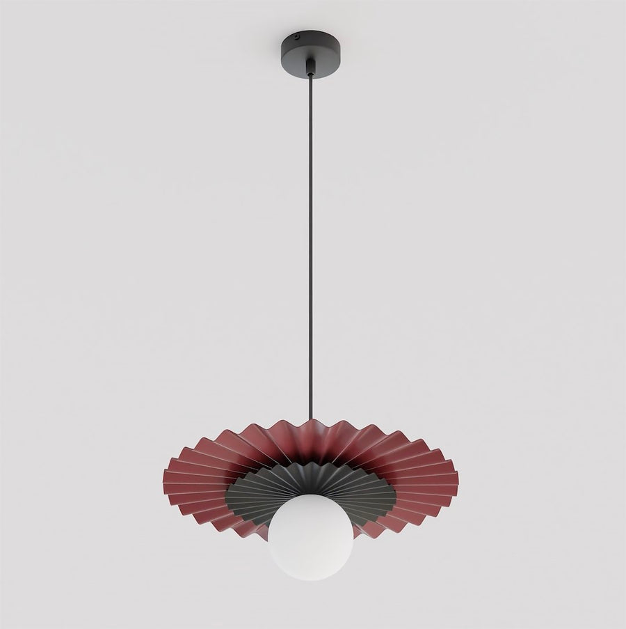 Suspension vue de face sur fond blanc, avec cordon noir et diffuseur en verre blanc.