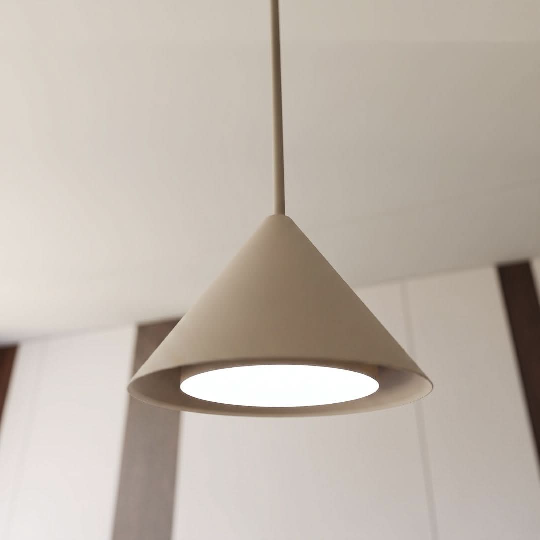 Suspension Elit 3 lumières beige, H 20 cm