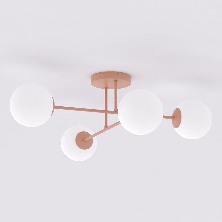 Plafonnier corail à quatre globes de verre blanc, vue de face sur fond clair