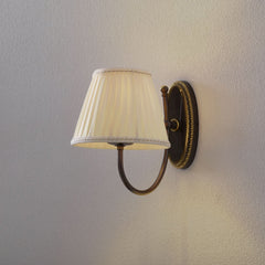 Applique murale Classic en tissu, ivoire et laiton ancien, hauteur 25 cm