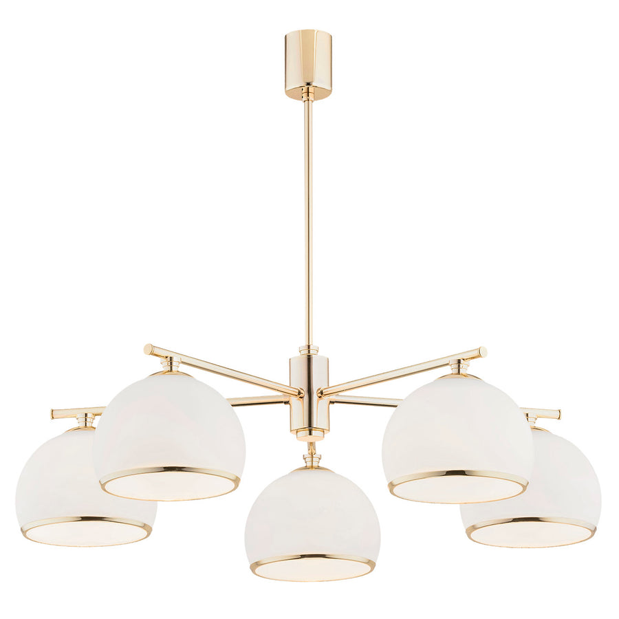 Lustre doré cinq lumières de face, abat-jours blancs en dôme et structure brillante.