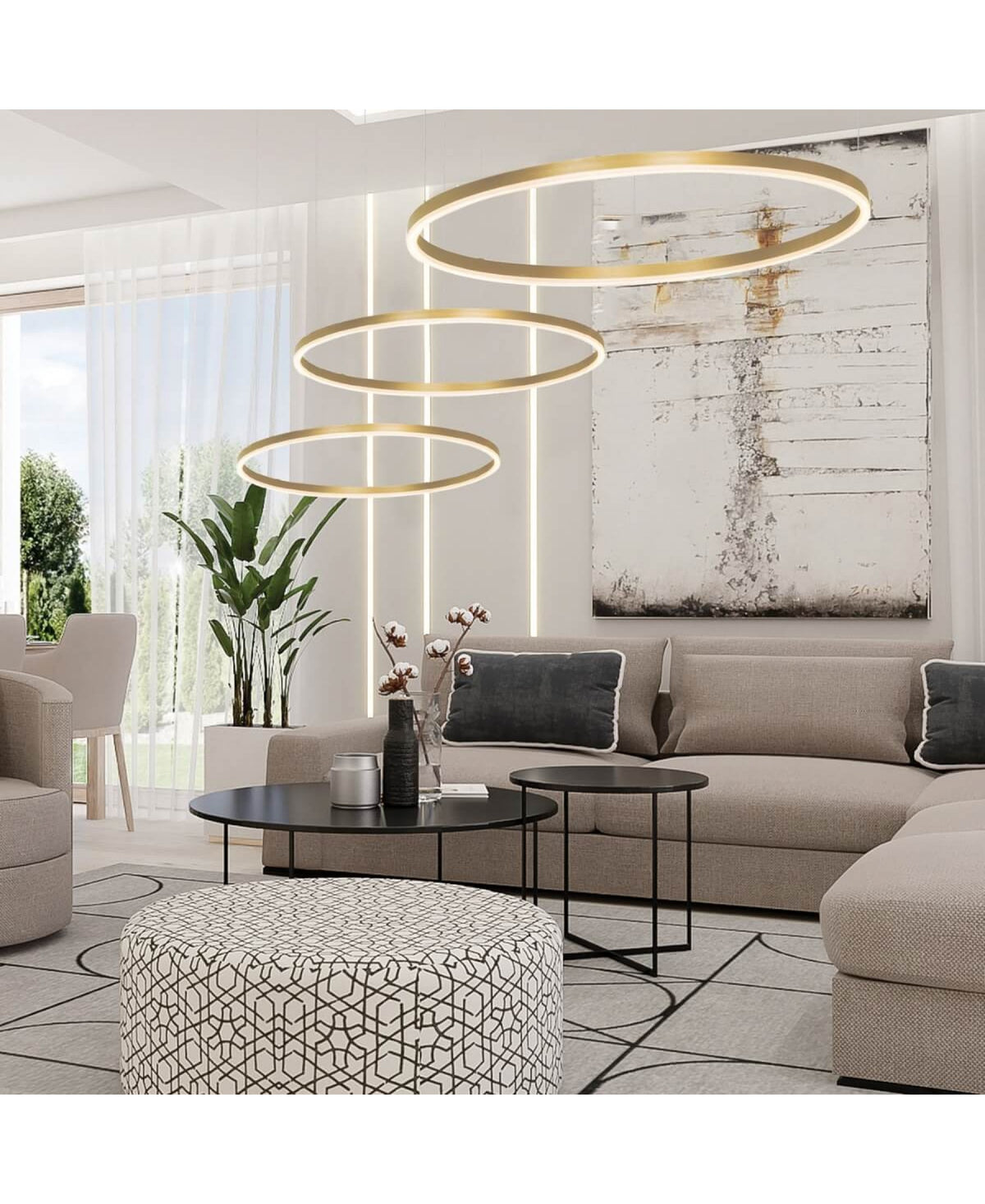 Vue rapprochée de trois anneaux lumineux dorés dans un intérieur contemporain.
