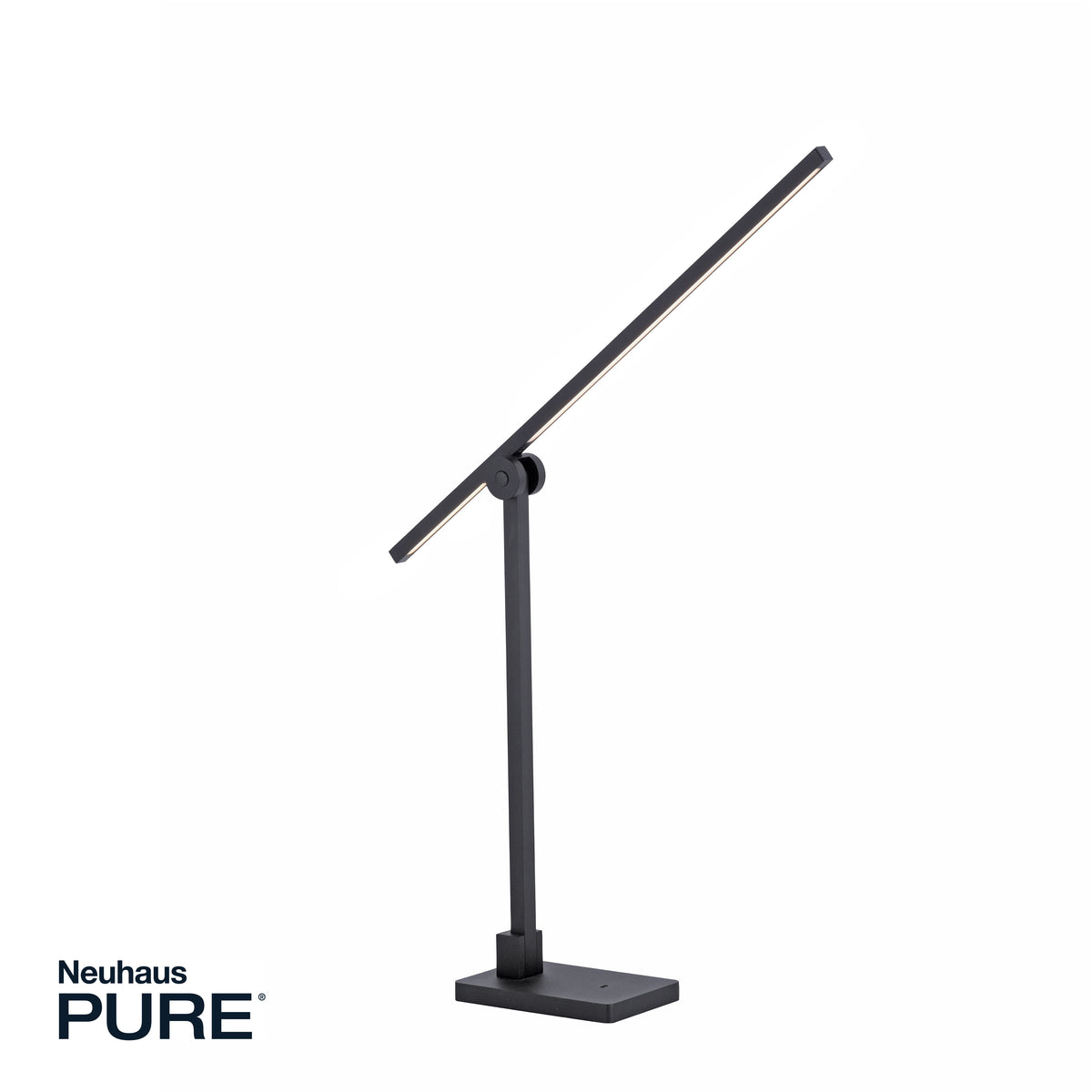 Vue de face de la lampe noire avec logo Neuhaus PURE en bas à gauche