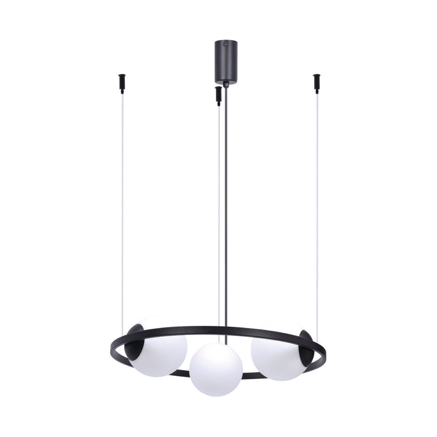 Suspension noire vue de face, anneau portant trois globes de verre opalin blanc