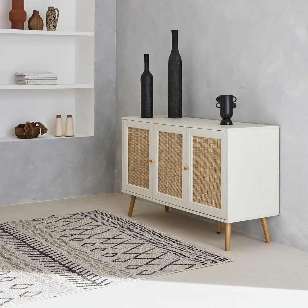 Alice'S Home - Buffet De Rangement En Cannage. Blanc 120X39X70Cm - Bohème - 2 Niveaux. 3 Portes. Pieds Scandinaves | Designix - Amazon    - https://designix.fr/