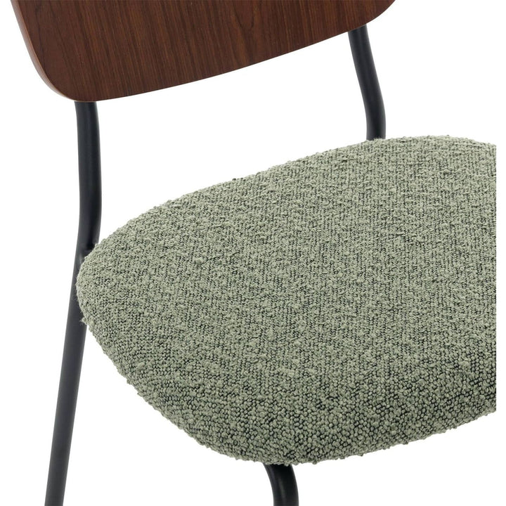 Alice'S Home - Lot De 2 Chaises Assise Bouclette Texturée Verte. Dossier Bois De Peuplier Courbé. Pieds En Métal Noir Mat | Designix - Amazon    - https://designix.fr/