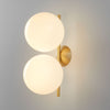 Applique murale IC C/W1 Double en verre, laiton et blanc, 2 lumières, Ø 20 cm