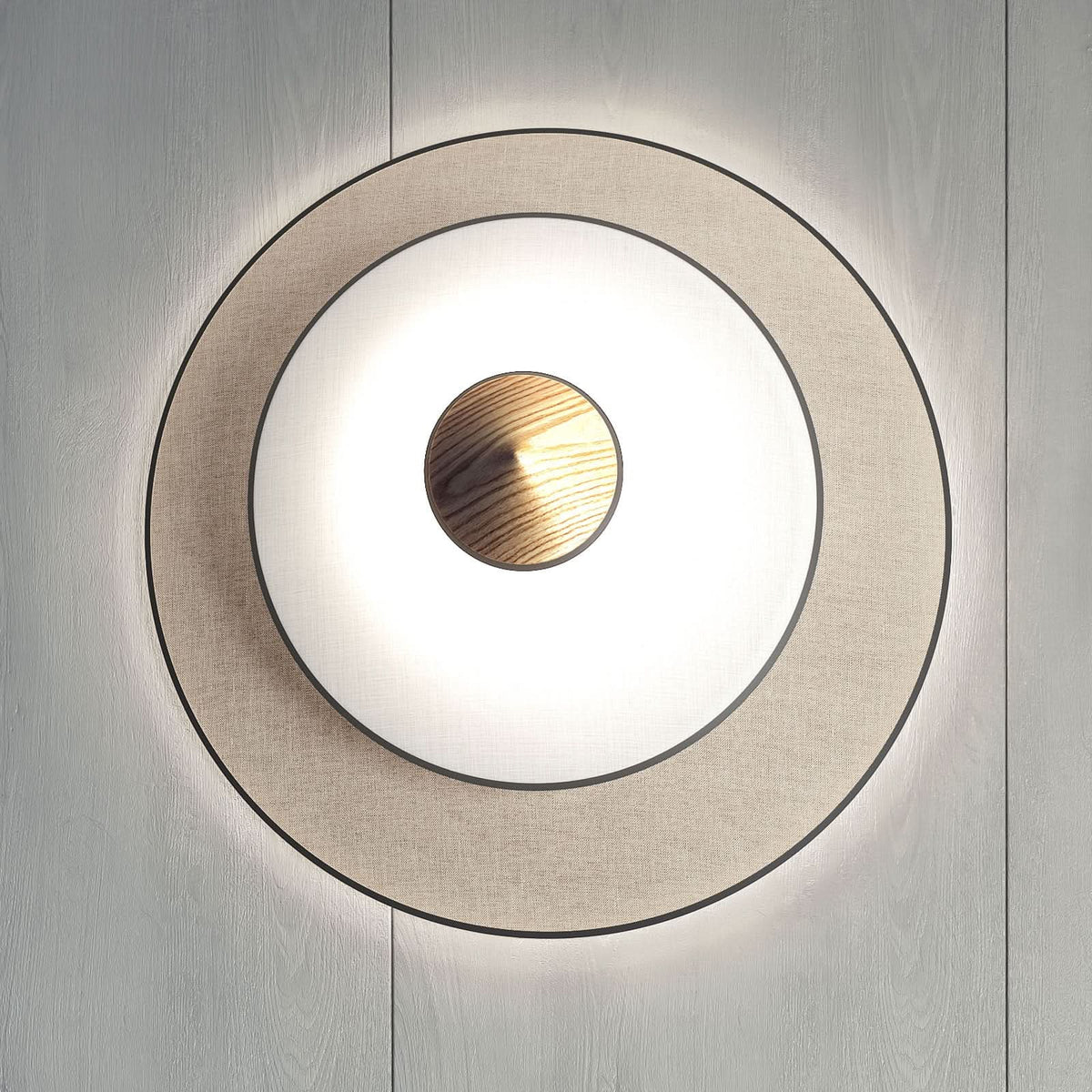 Applique murale LED Cymbal S en velours, beige et bois, Ø 34 cm