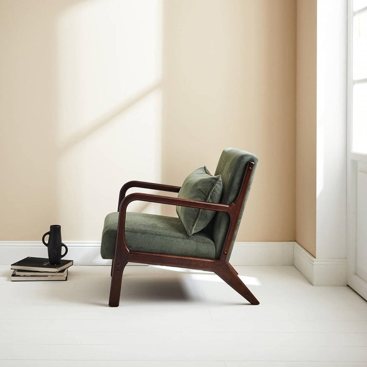 Alice'S Home - Fauteuil Velours Côtelé Vert Pieds Bois D'Hévéa Teinté Wengé. 1 Place Droit Fixe. Pieds Compas Scandinave. Structure En Bois Solide | Designix -     - https://designix.fr/