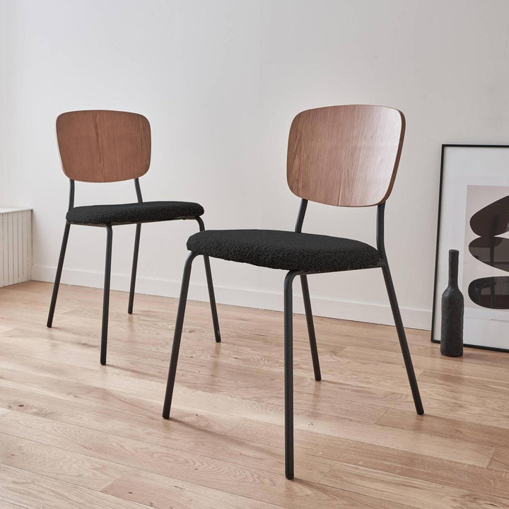 Alice'S Home - Lot De 2 Chaises Assise Bouclette Texturée Noire. Dossier Bois De Peuplier Courbé. Pieds En Métal Noir Mat | Designix - Amazon    - https://designix.fr/