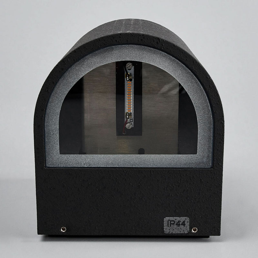 Applique d'extérieur LED Lenis en aluminium, noir, hauteur 15 cm, IP44, 3000 K, 6,7 W, largeur 14 cm