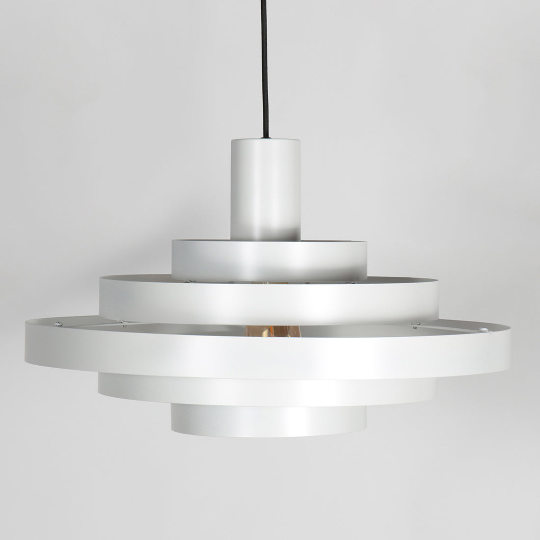 Suspension blanche design 5 anneaux métalliques, intérieur doré Ø 50 cm | Halo Cirque
