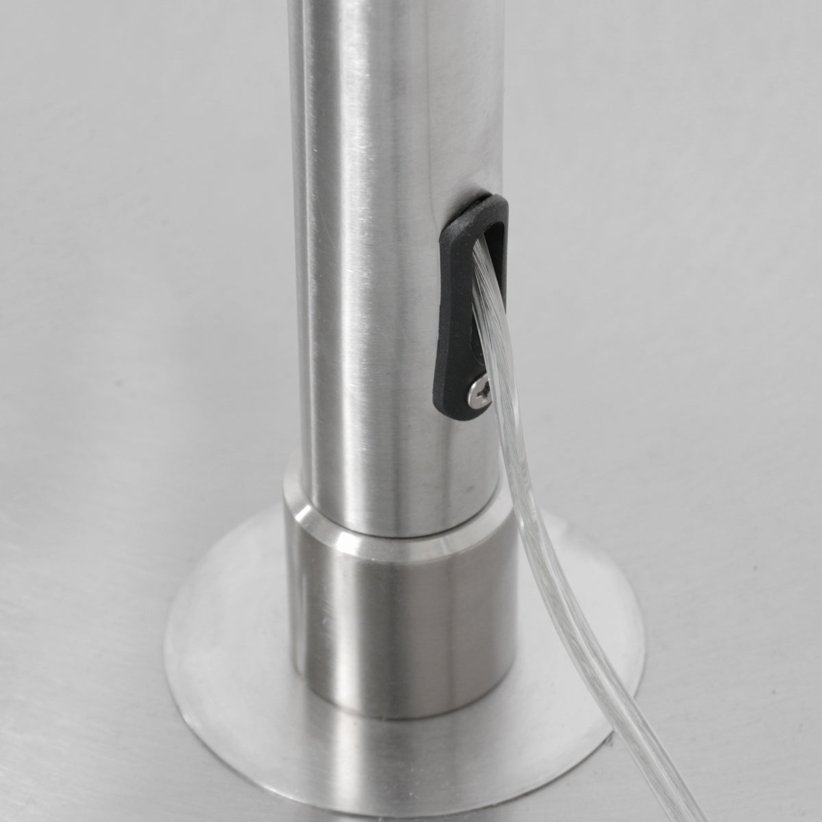 Lampadaire arc réglable Stévia, abat-jour voile noir – vue 7 – Designix.fr