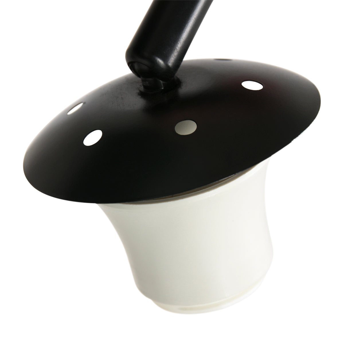 Lampadaire arc doré Arvo, abat-jour noir intérieur doré – vue 3 – Designix.fr