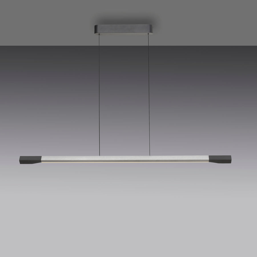 Profil rapproché du bandeau lumineux montrant les LED sous l'aluminium et les embouts noirs