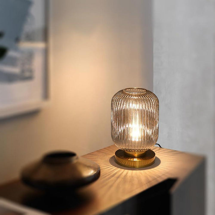 Lampe à Poser en Verre | Lueur Ciselée | Designix - Lampe de chevet    - https://designix.fr/