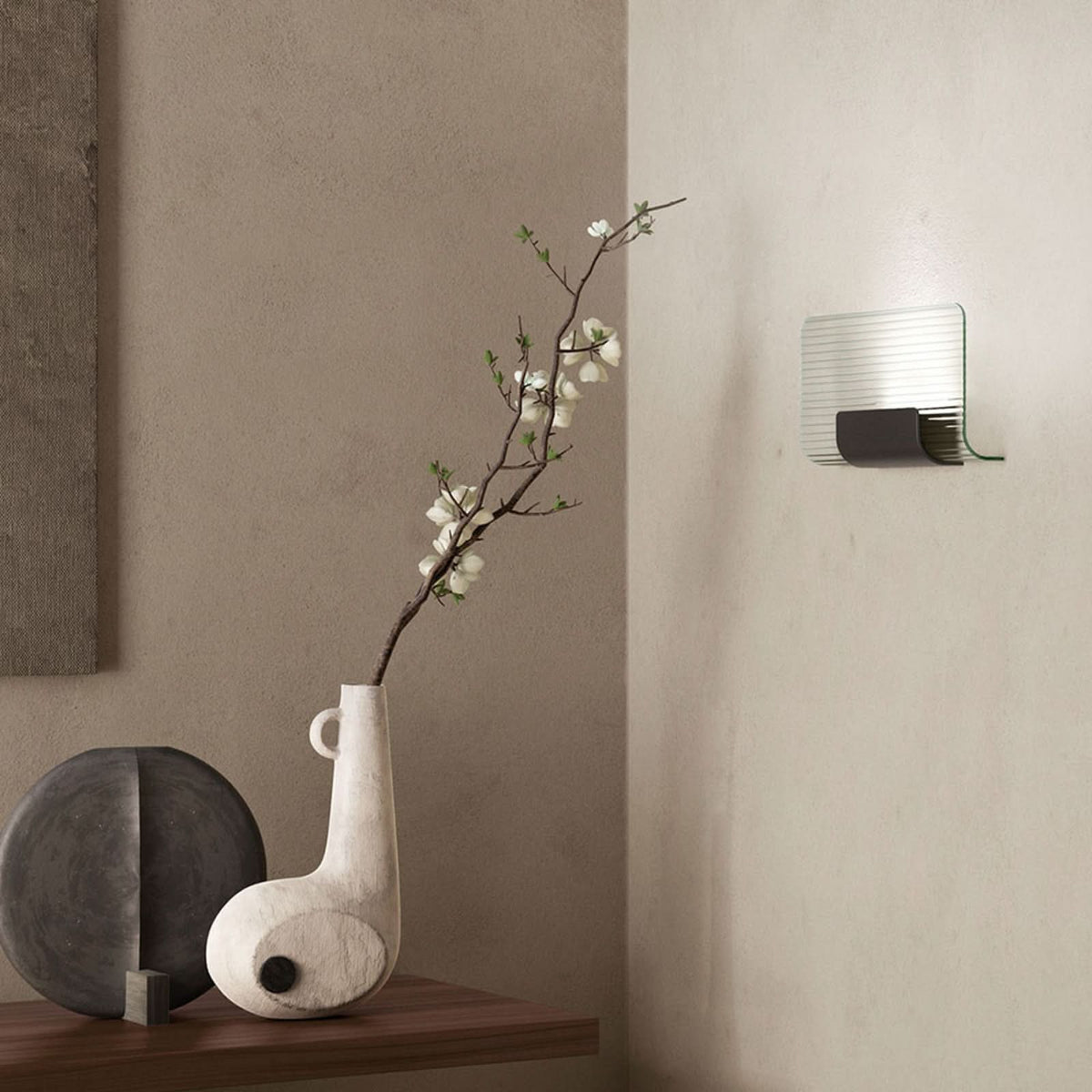 Applique murale LED Nami en verre, transparent et noir, hauteur 18 cm
