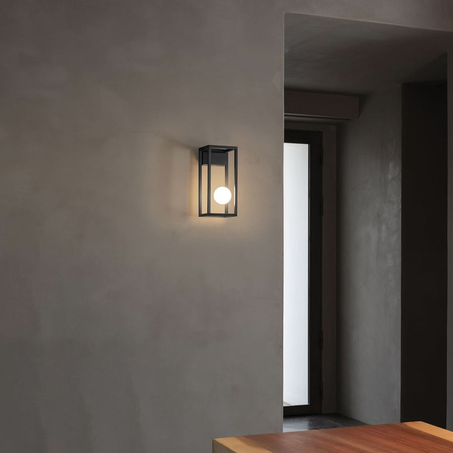 Applique d'extérieur LED Abachina 1 IP44 en verre, noir et blanc, hauteur 32 cm, IP44