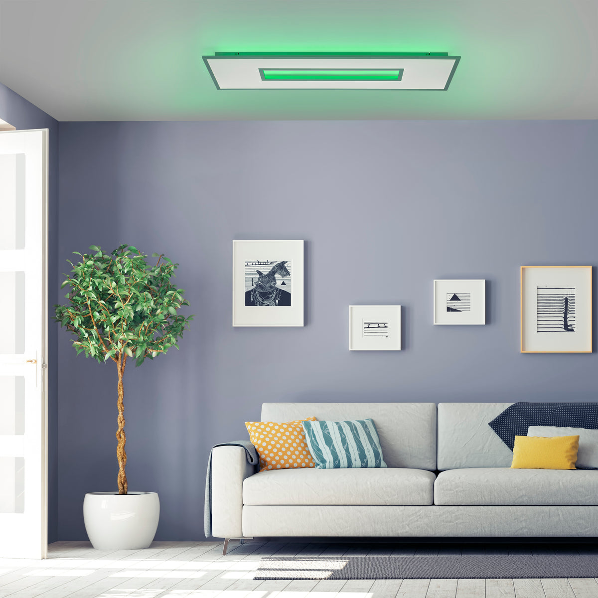 Mise en ambiance du plafonnier au plafond avec rétroéclairage vert