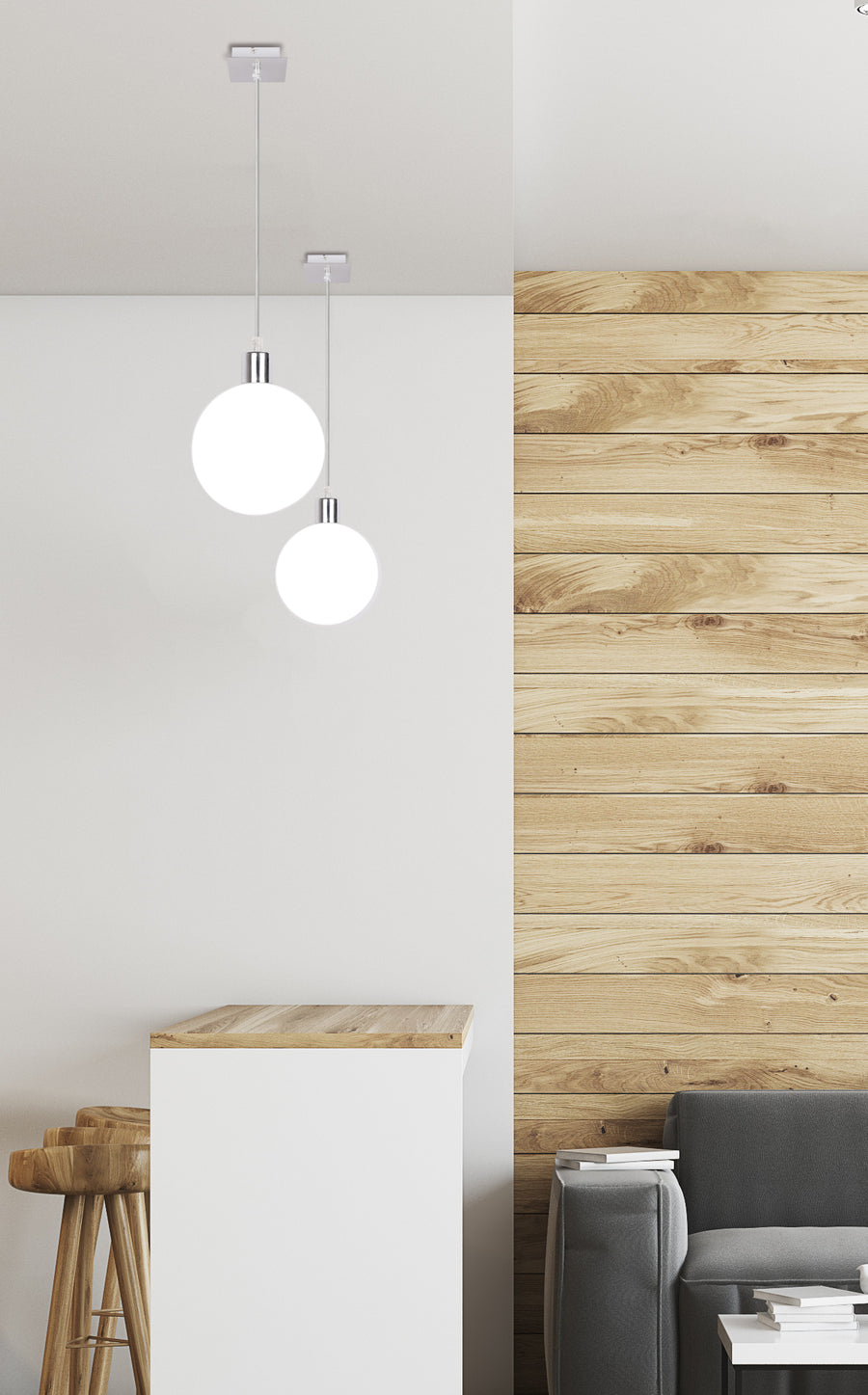 Deux suspensions à globe allumées dans un intérieur avec mur en lattes de bois