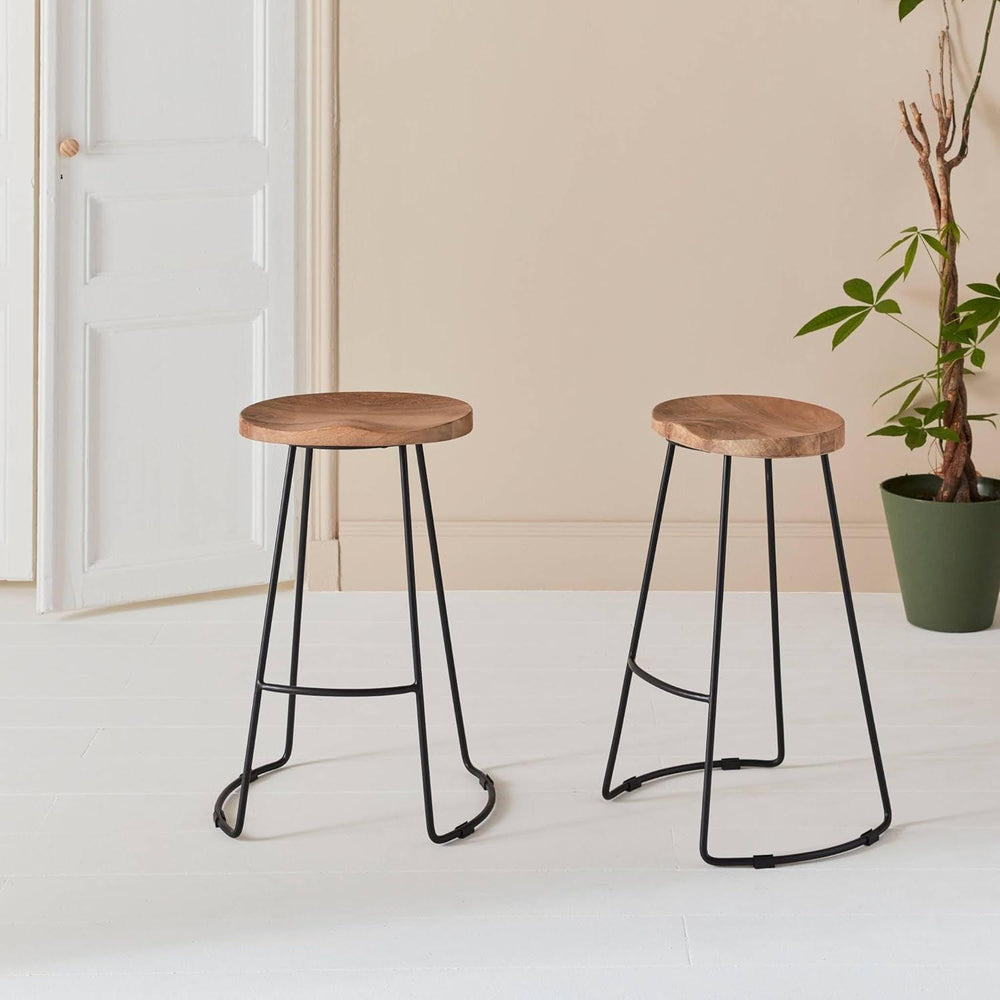 Alice'S Home - Lot De 2 Tabourets De Bars Bois De Manguier Naturel Et Acier. Avec Repose Pieds. 65Cm | Designix - Amazon    - https://designix.fr/