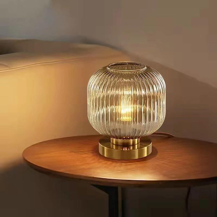 Lampe à Poser en Verre | Lueur Ciselée | Designix - Lampe de chevet    - https://designix.fr/