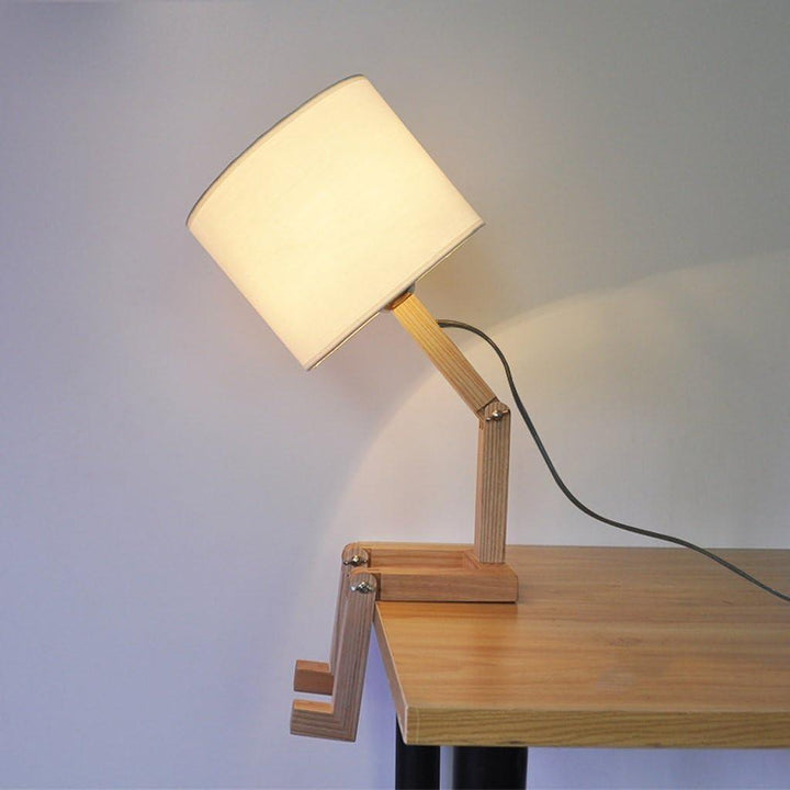 Lampe Bonhomme Bois Assis | Compagnon Luminé | Designix - Lampe de chevet    - https://designix.fr/