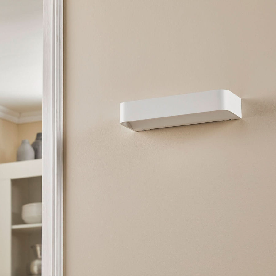 Applique murale LED Frame W2 en aluminium, blanc mat, hauteur 4,8 cm, 3000 K