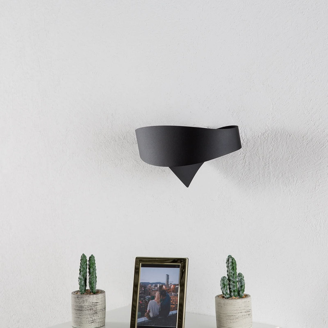 Applique murale Scudo en acier, noir, 2 lumières, hauteur 16 cm