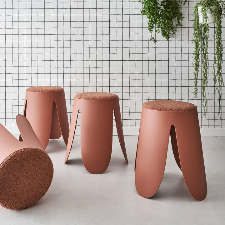 Alice'S Home - Set De 4 Tabourets Empilables Terracotta. Bouclette Texturée. Niki. Ø30 / 44 X H46Cm | Designix - Amazon    - https://designix.fr/