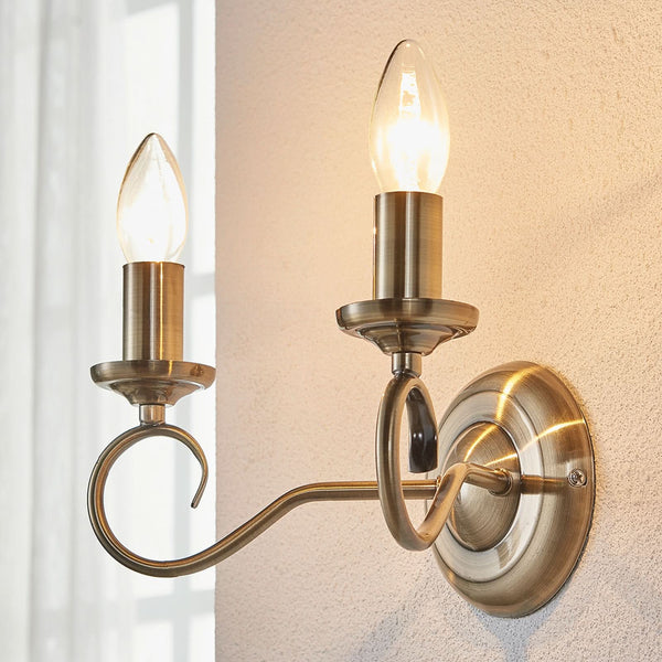 Applique murale Marnia en métal, laiton ancien, 2 lumières, hauteur 17 cm