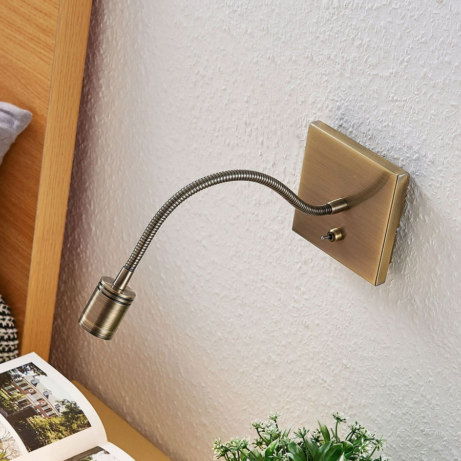 Applique murale LED Mayar en métal, laiton ancien, hauteur 11 cm