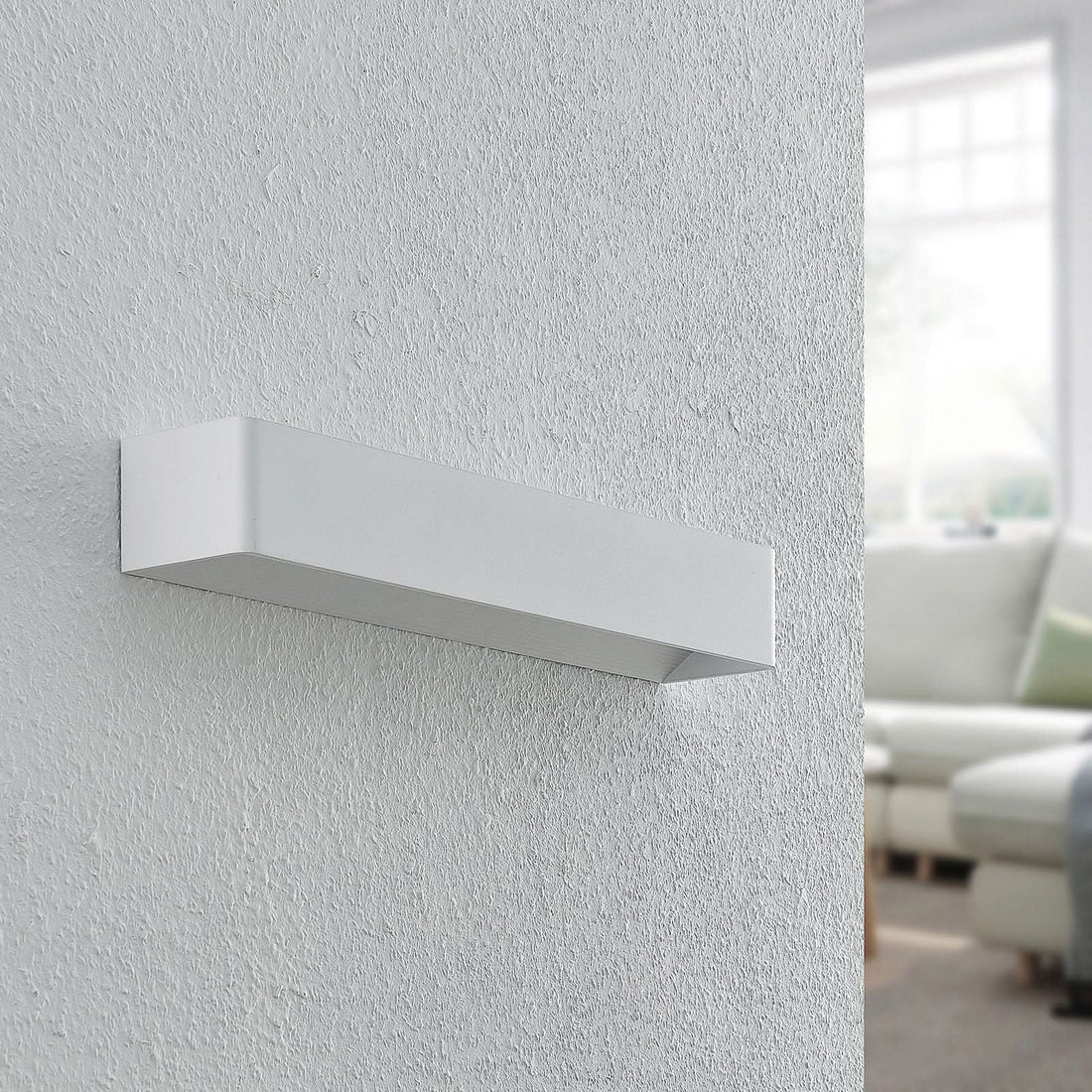 Applique murale LED Karam en aluminium, blanc, hauteur 8 cm, 3000 K, 13,7 W