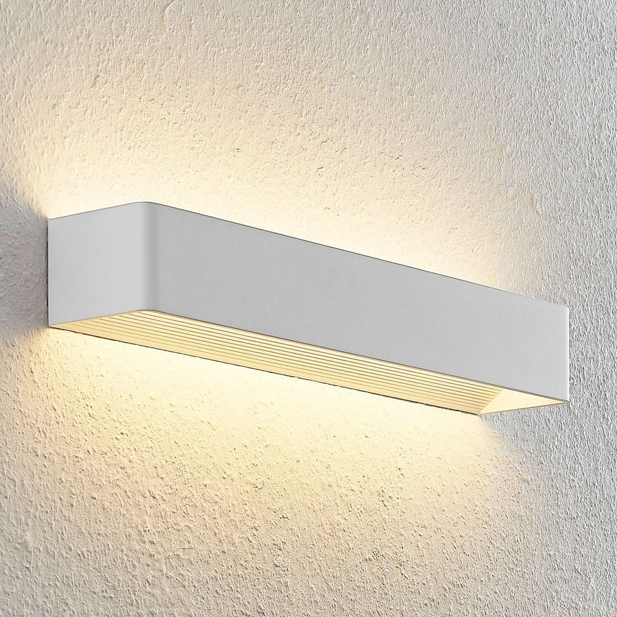 Applique murale LED Karam en aluminium, blanc, hauteur 8 cm, 3000 K, 13,7 W