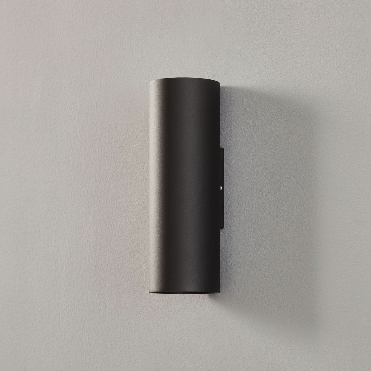 Applique murale Ray en aluminium, noir, 2 lumières, Ø 6,7 cm