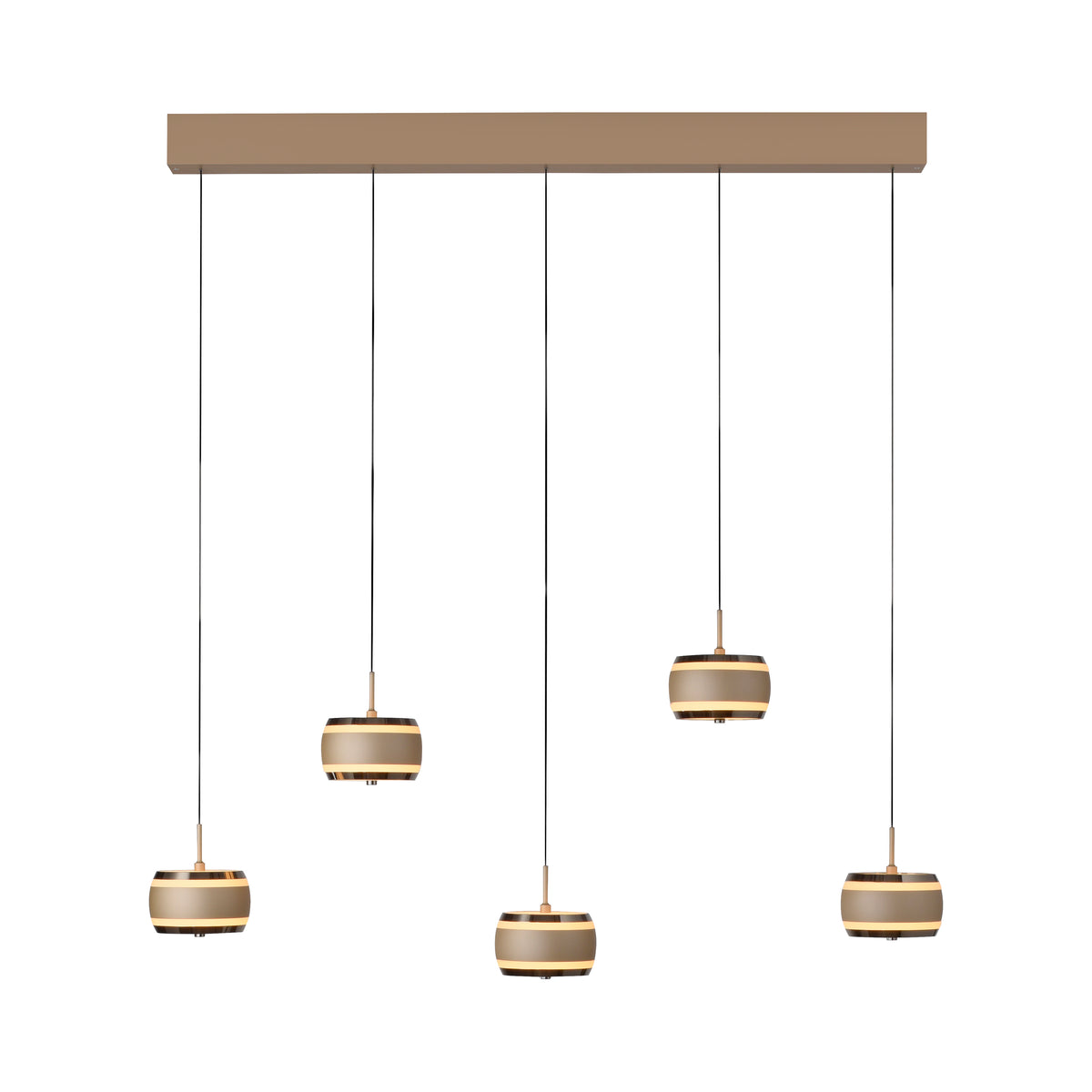 Vue de face sur fond blanc du luminaire et de ses cinq suspensions