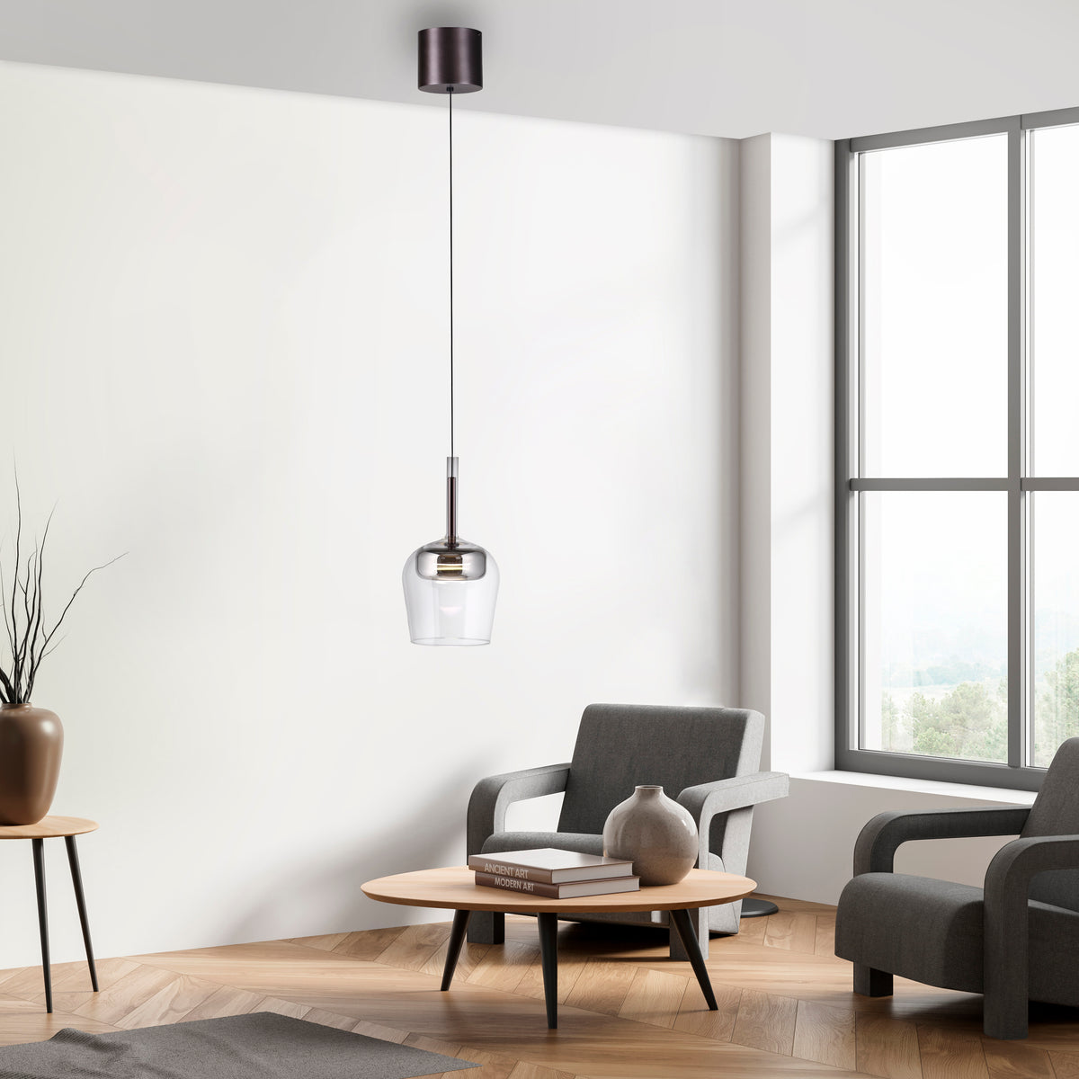 Mise en ambiance dans un salon moderne, luminaire allumé au-dessus d'une table basse.