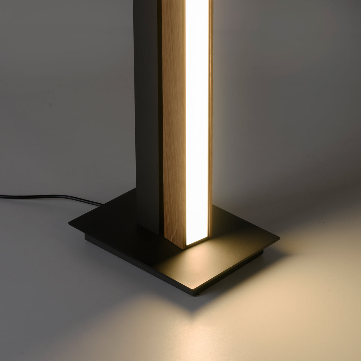 Lampadaire Pure-Lines bois et anthracite