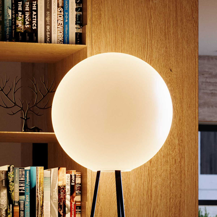 Lampadaire trépied Orb Tripod globe en verre, H 160 cm
