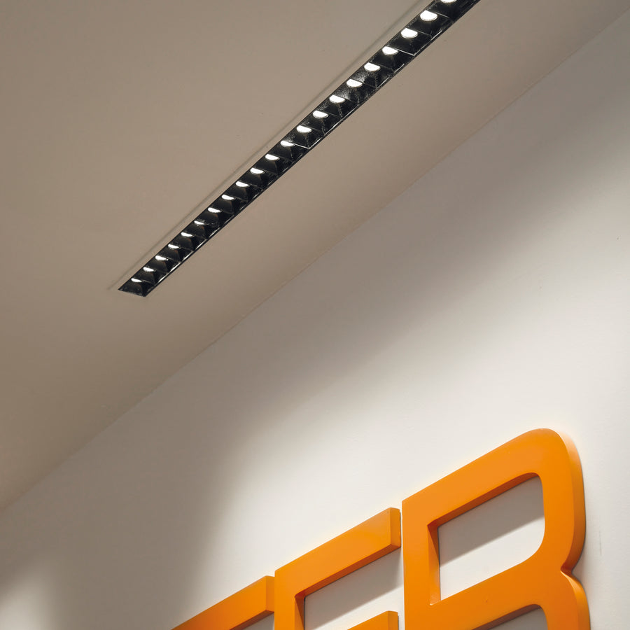Luminaire linéaire encastré Sigma, LED intégrée, variable DALI