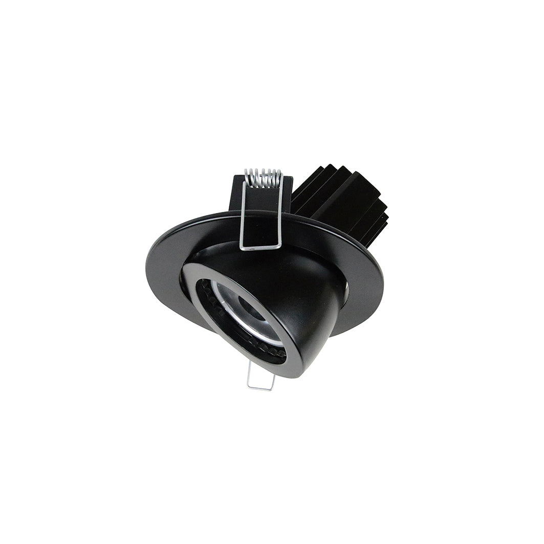 Spot encastrable noir mat, orientable, montrant la collerette, les ressorts et le dissipateur.