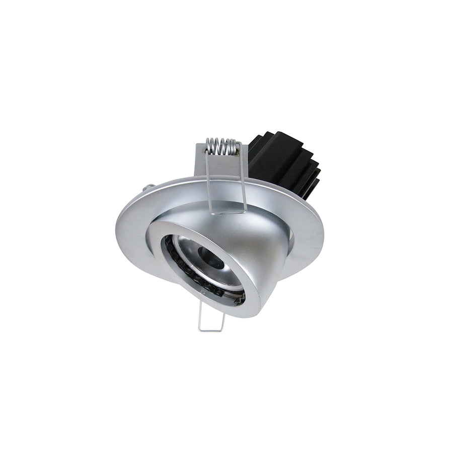 Finition aluminium brossé du spot orientable, montrant collerette et dissipateur noir