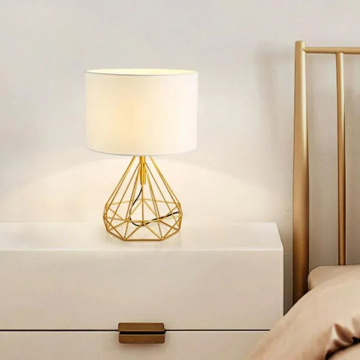 Lampe Géométrique Rétro | Silhouette Graphique | Designix - Lampe de chevet    - https://designix.fr/