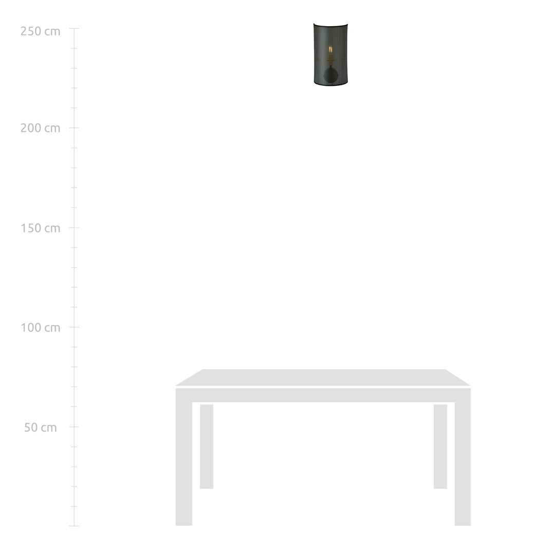 Mise en ambiance de l’applique murale noire au-dessus d’une table avec repères de hauteur.