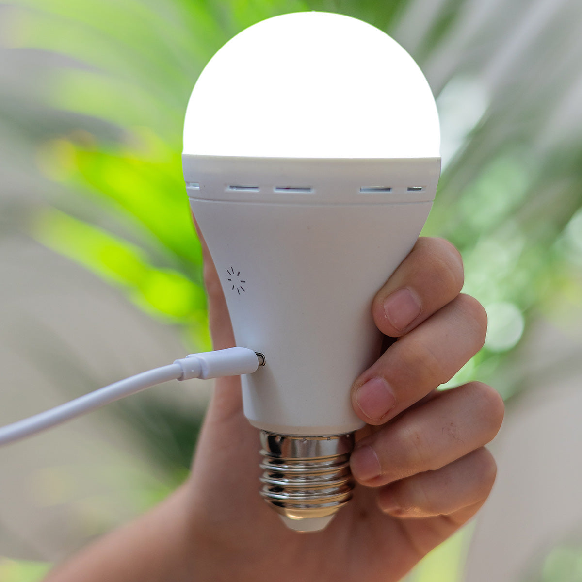 Ampoule portative rechargeable Lapera E27